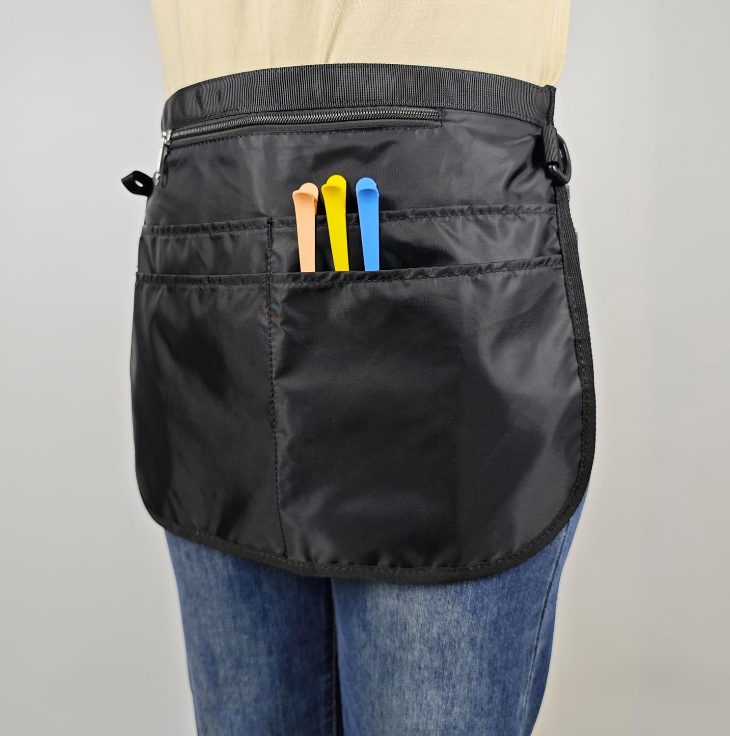 Barber Apron with 5 Pockets, Waterproof and Bleach-proof Hair Stylist Apron for Men and Women